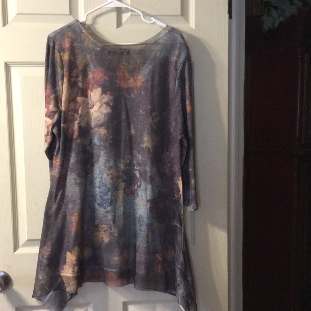 Casual Express Women’s top size XXL - Picture 3 of 6